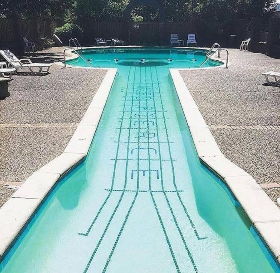 Music Row Retreat - 3 Beds, 1 Bedroom, Pool, Parking ناشفيل المظهر الخارجي الصورة