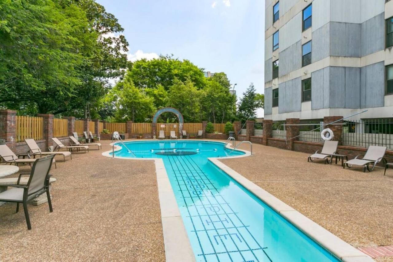 Music Row Retreat - 3 Beds, 1 Bedroom, Pool, Parking ناشفيل المظهر الخارجي الصورة